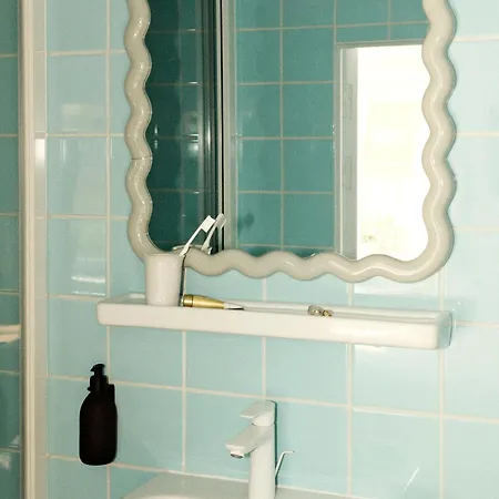 Chez Georges - Contemporaine Bed & Breakfast Lille