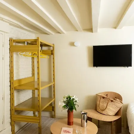 Frühstückspension Chez Georges - Contemporaine 3*