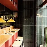 לינה וארוחת בוקר Chez Georges - Contemporaine ליל